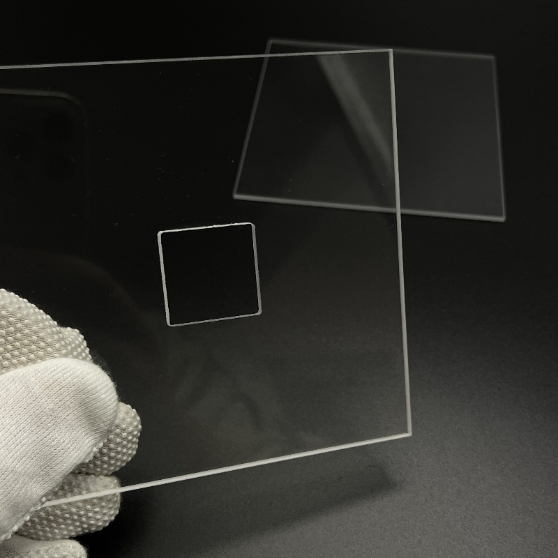 高纯度石英玻璃片透光性展示
